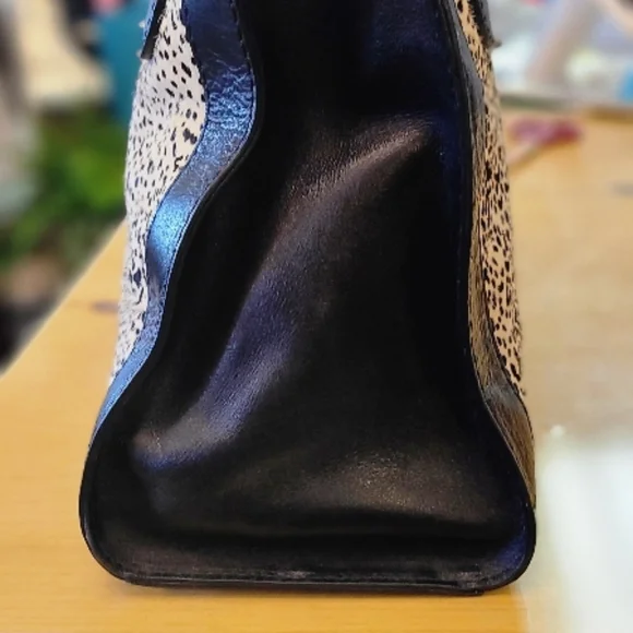 Fossil Black and White Satchel - Picture 12 of 16